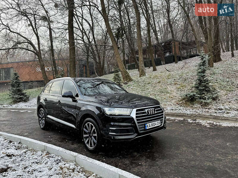 Позашляховик / Кросовер Audi Q7 2018 в Києві