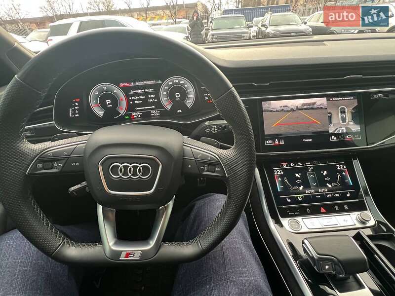 Позашляховик / Кросовер Audi Q7 2021 в Полтаві