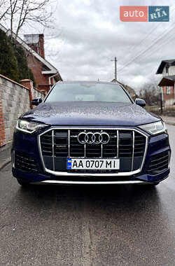 Позашляховик / Кросовер Audi Q7 2020 в Києві