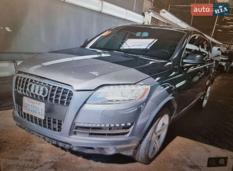 Позашляховик / Кросовер Audi Q7 2015 в Львові