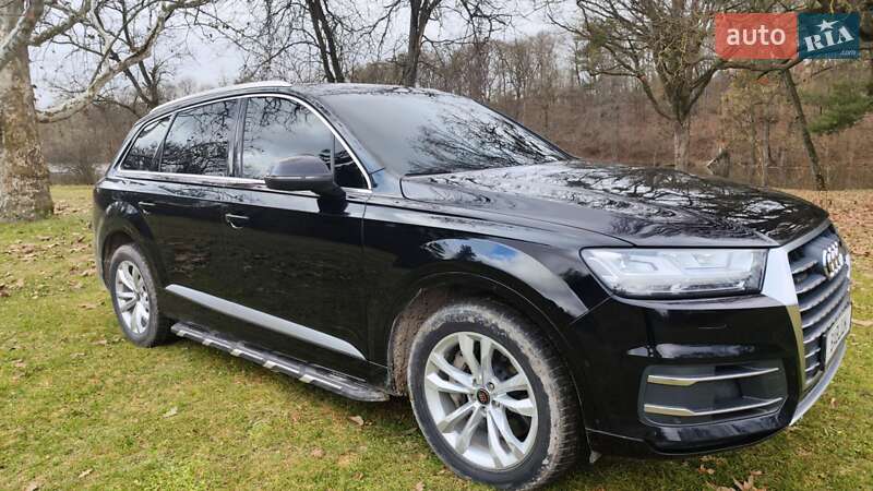 Внедорожник / Кроссовер Audi Q7 2016 в Каменец-Подольском