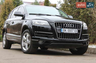 Позашляховик / Кросовер Audi Q7 2014 в Рівному