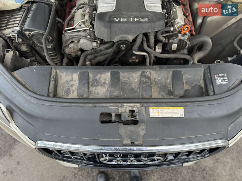 Позашляховик / Кросовер Audi Q7 2010 в Чернігові