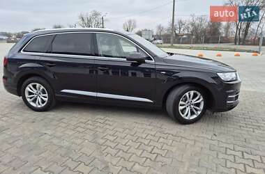 Внедорожник / Кроссовер Audi Q7 2015 в 