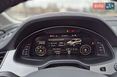 Внедорожник / Кроссовер Audi Q7 2015 в 