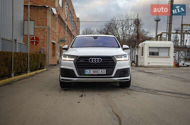 Позашляховик / Кросовер Audi Q7 2015 в Чернівцях