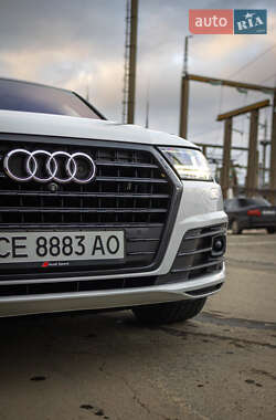 Позашляховик / Кросовер Audi Q7 2015 в Чернівцях