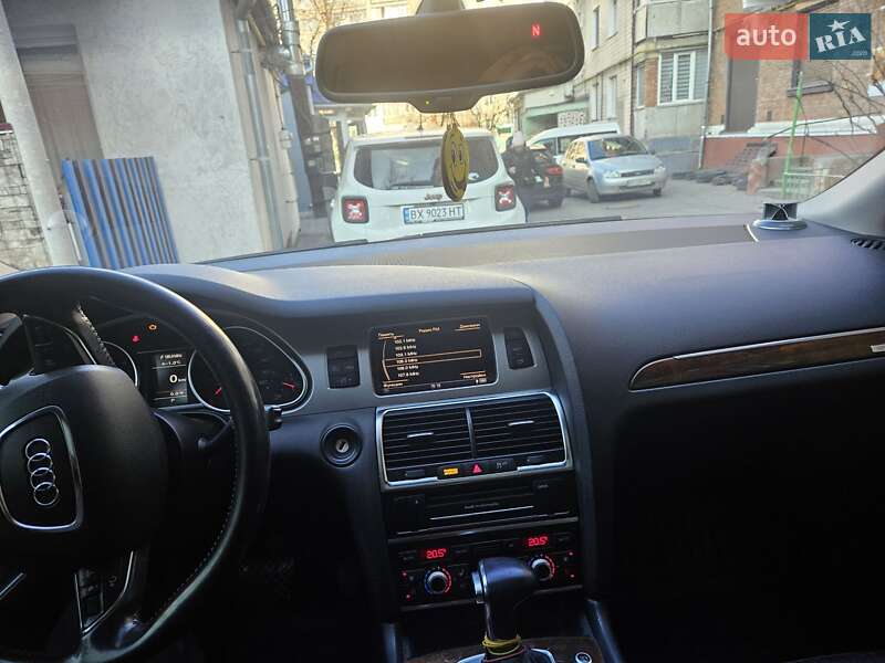 Позашляховик / Кросовер Audi Q7 2011 в Хмельницькому