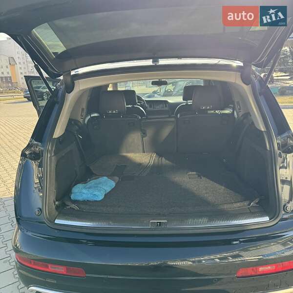 Позашляховик / Кросовер Audi Q7 2011 в Хмельницькому