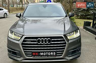 Позашляховик / Кросовер Audi Q7 2016 в Києві