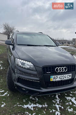Внедорожник / Кроссовер Audi Q7 2014 в 
