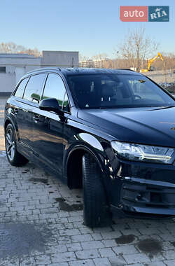 Позашляховик / Кросовер Audi Q7 2017 в Івано-Франківську