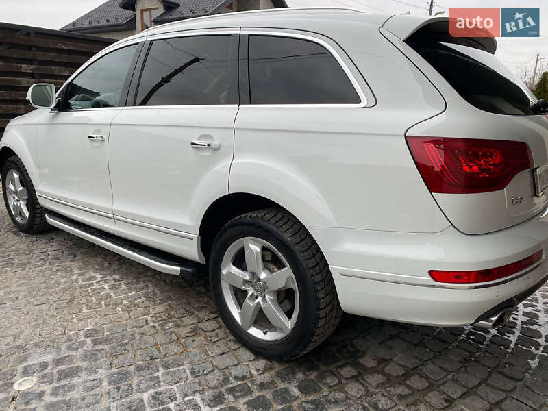 Позашляховик / Кросовер Audi Q7 2013 в Тернополі