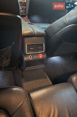 Внедорожник / Кроссовер Audi Q7 2013 в 