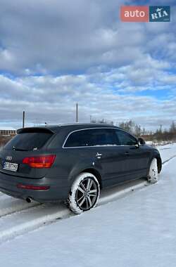 Позашляховик / Кросовер Audi Q7 2007 в Долині