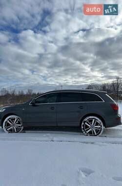 Позашляховик / Кросовер Audi Q7 2007 в Долині