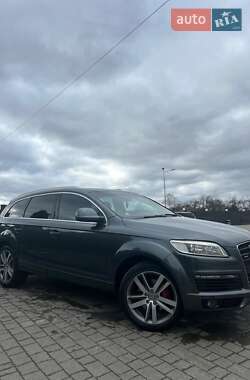 Позашляховик / Кросовер Audi Q7 2007 в Долині