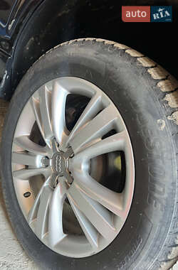 Внедорожник / Кроссовер Audi Q7 2009 в 