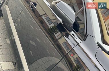 Внедорожник / Кроссовер Audi Q7 2016 в 