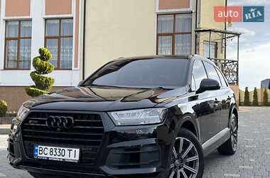 Внедорожник / Кроссовер Audi Q7 2016 в 