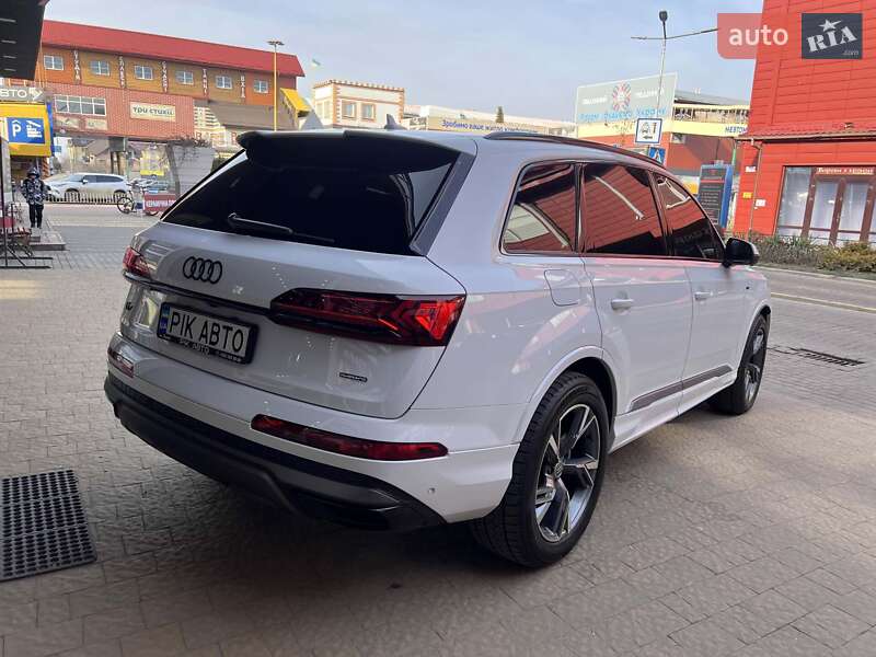 Позашляховик / Кросовер Audi Q7 2020 в Львові