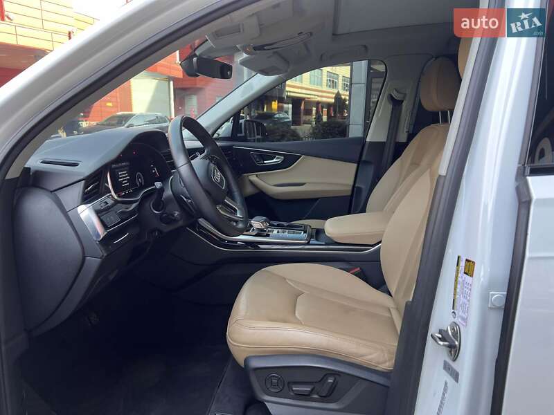 Позашляховик / Кросовер Audi Q7 2020 в Львові