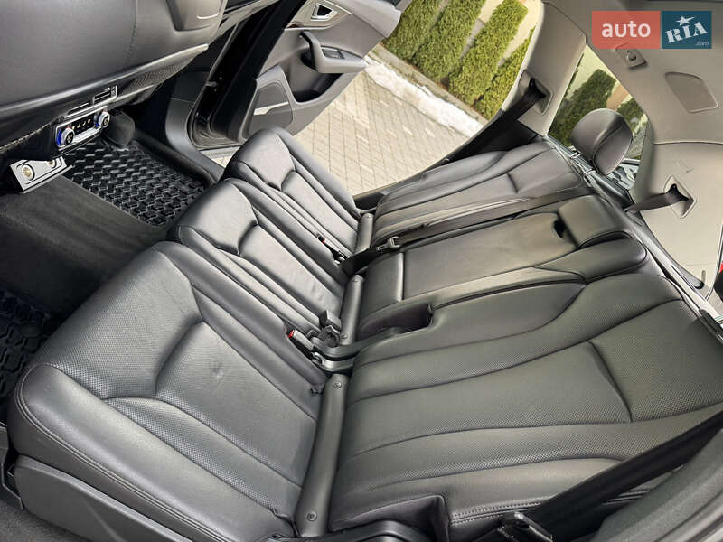 Внедорожник / Кроссовер Audi Q7 2016 в Львове