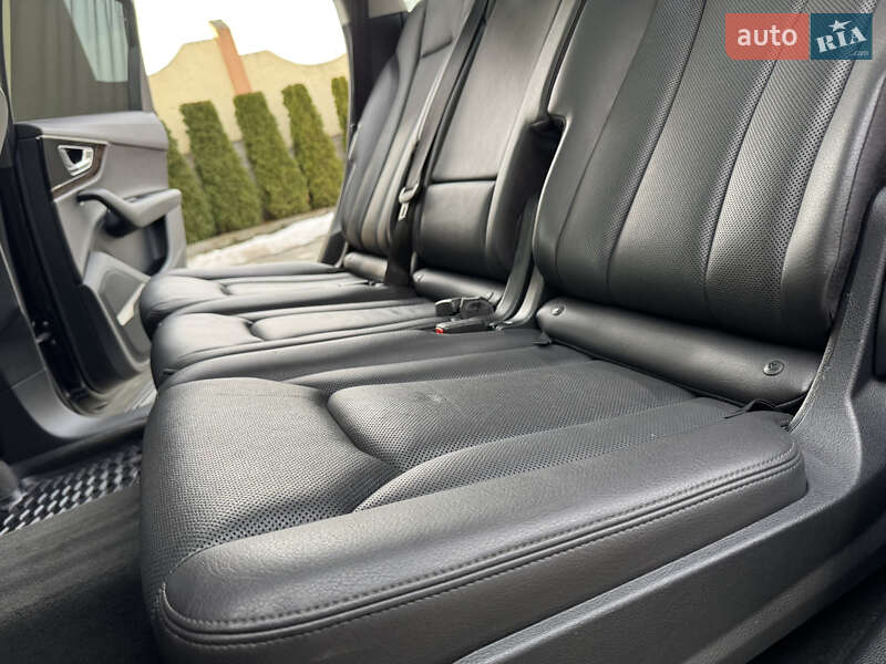 Внедорожник / Кроссовер Audi Q7 2016 в Львове
