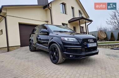 Позашляховик / Кросовер Audi Q7 2013 в 