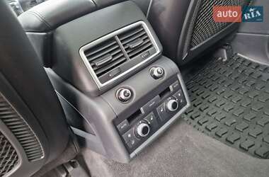 Позашляховик / Кросовер Audi Q7 2013 в 