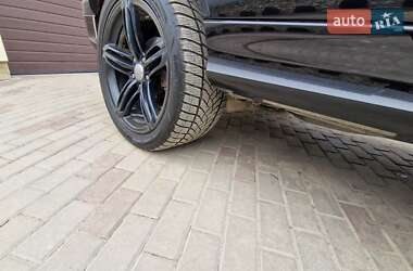 Позашляховик / Кросовер Audi Q7 2013 в 