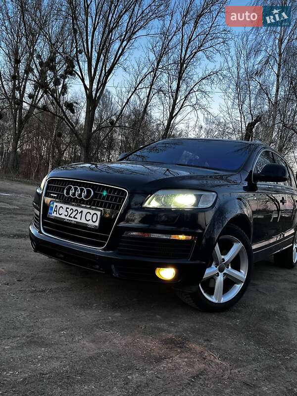 Внедорожник / Кроссовер Audi Q7 2008 в Луцке