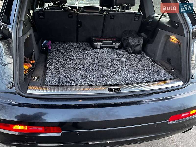 Внедорожник / Кроссовер Audi Q7 2008 в Луцке