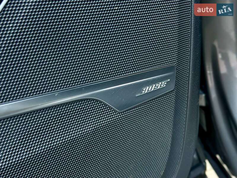 Позашляховик / Кросовер Audi Q7 2015 в Одесі