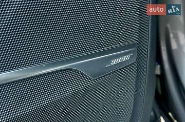 Позашляховик / Кросовер Audi Q7 2015 в 