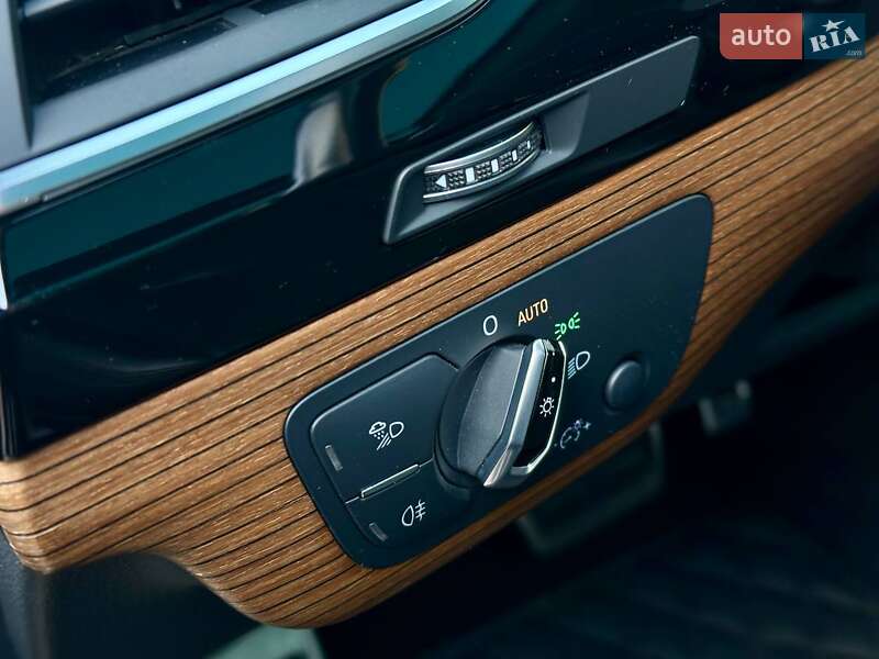 Позашляховик / Кросовер Audi Q7 2015 в Одесі