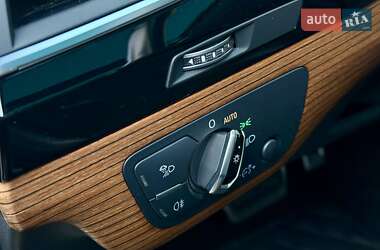 Позашляховик / Кросовер Audi Q7 2015 в 