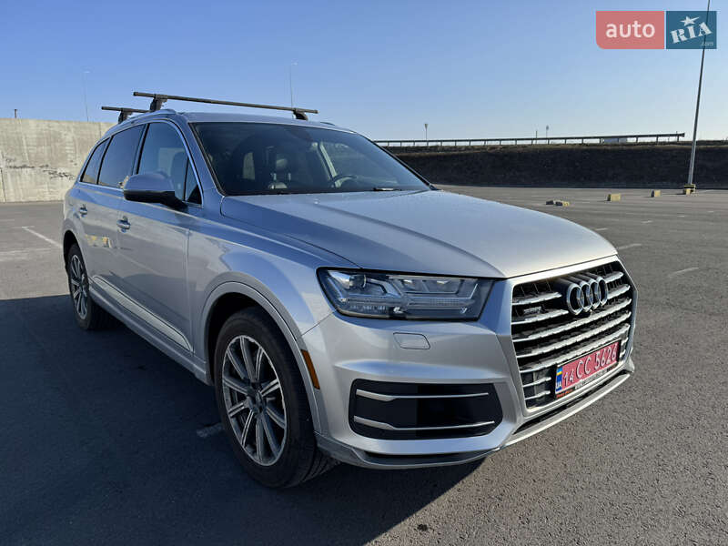 Позашляховик / Кросовер Audi Q7 2018 в Львові