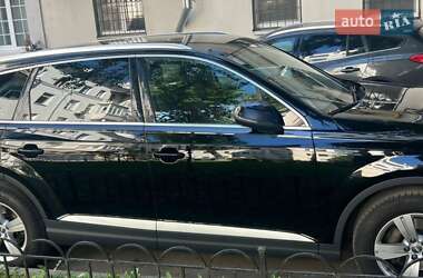 Внедорожник / Кроссовер Audi Q7 2017 в 