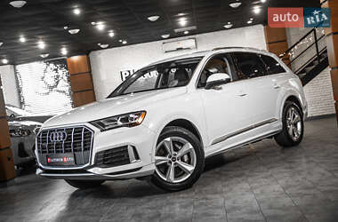 Внедорожник / Кроссовер Audi Q7 2022 в 