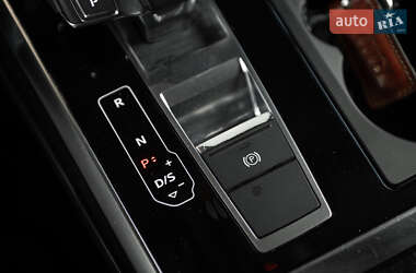 Внедорожник / Кроссовер Audi Q7 2022 в 