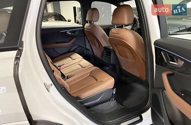 Внедорожник / Кроссовер Audi Q7 2024 в 