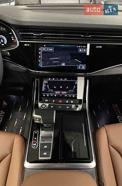 Внедорожник / Кроссовер Audi Q7 2024 в 