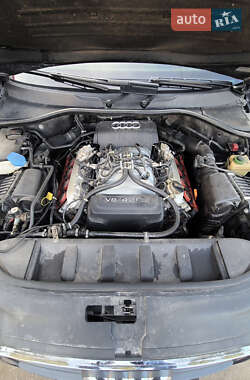 Внедорожник / Кроссовер Audi Q7 2006 в 