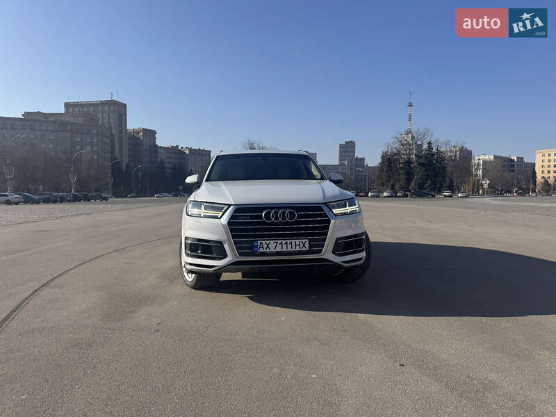 Позашляховик / Кросовер Audi Q7 2018 в Харкові