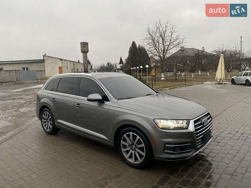 Внедорожник / Кроссовер Audi Q7 2016 в Буске