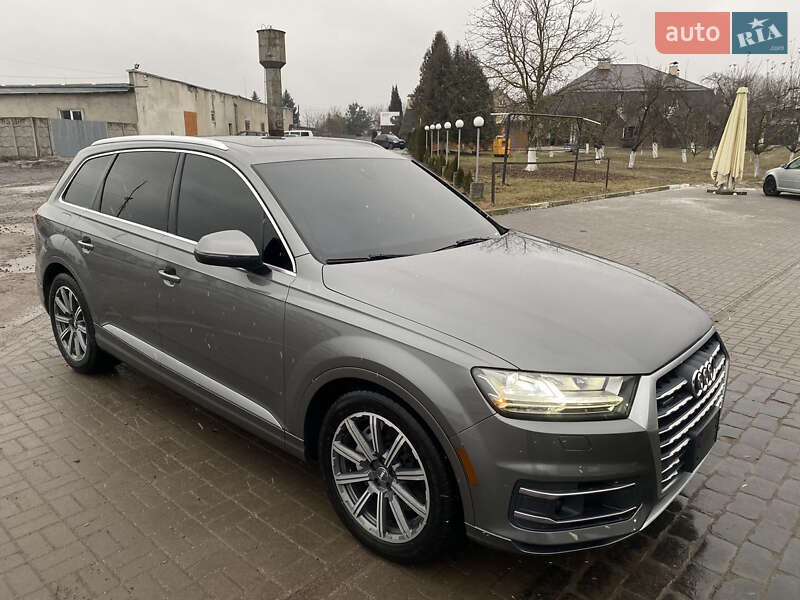 Внедорожник / Кроссовер Audi Q7 2016 в Буске