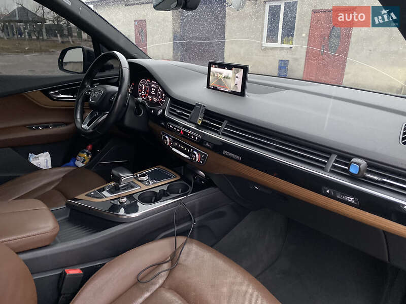 Внедорожник / Кроссовер Audi Q7 2016 в Буске