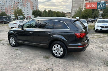 Позашляховик / Кросовер Audi Q7 2013 в 