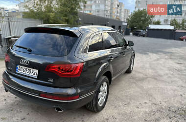 Позашляховик / Кросовер Audi Q7 2013 в 